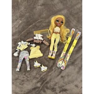Rainbow High Winter Break Sunny Madison Fashion Doll‎ Outfits Skis Shoes